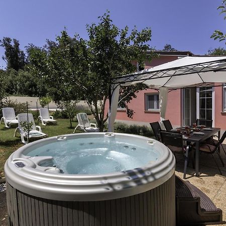 Ferienhaus Fuer 6 Personen Ca 75 Qm In Banjole, Istrien Istrische Riviera ภายนอก รูปภาพ