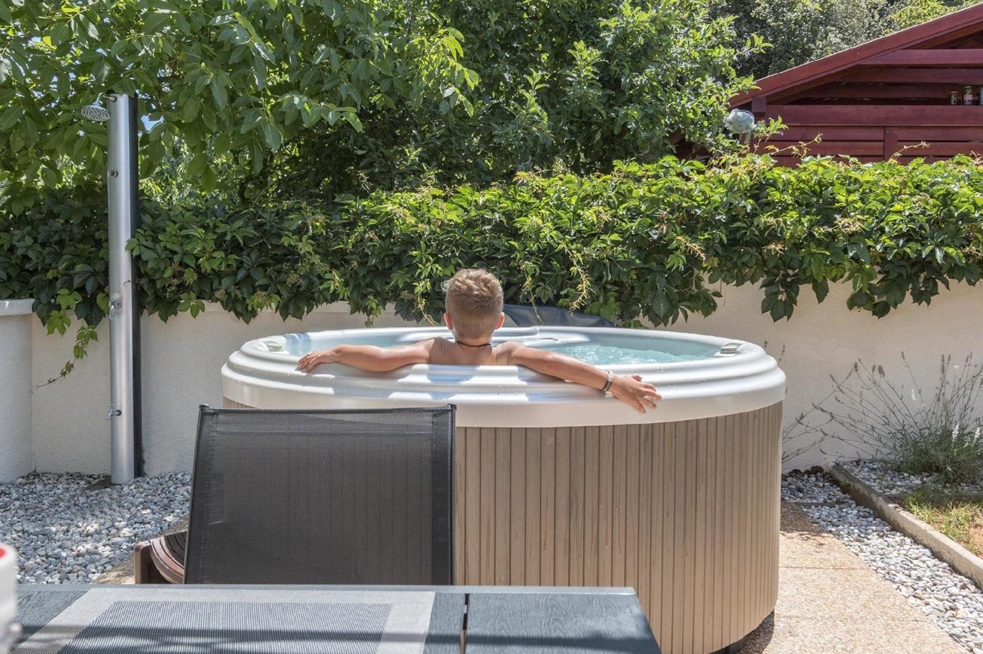 Ferienhaus Fuer 6 Personen Ca 75 Qm In Banjole, Istrien Istrische Riviera ภายนอก รูปภาพ
